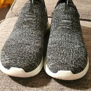 Skechers  air cool memory foam tennis